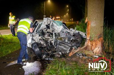 Zeer ernstig eenzijdig ongeval op Zuiderzeestraatweg N308 bij Elburg: 19-jarige automobilist uit Oldebroek overleden. - © NWVFoto.nl